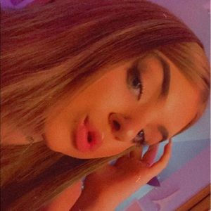 Meet your Posher, Kelsey